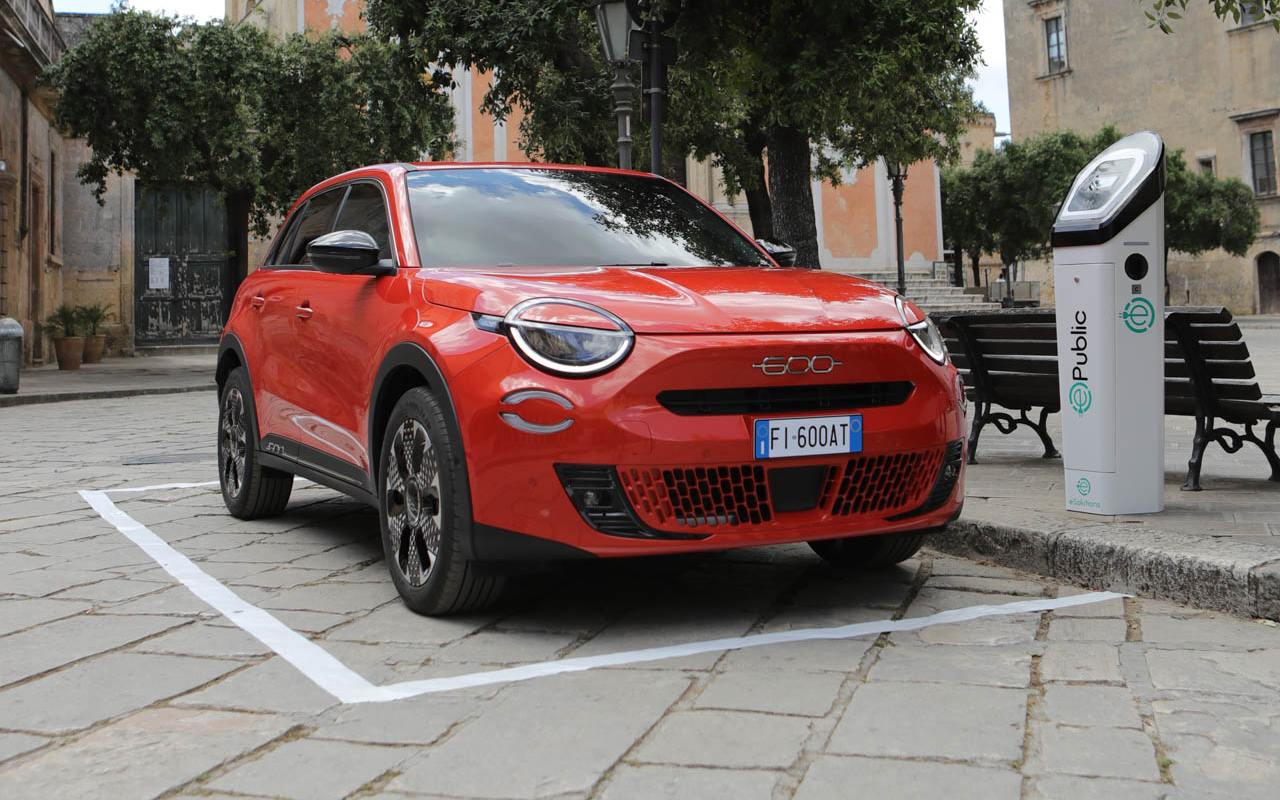 Fiat 600: estilo, confort y tecnología para disfrutar la dolce vita al volante de un suv