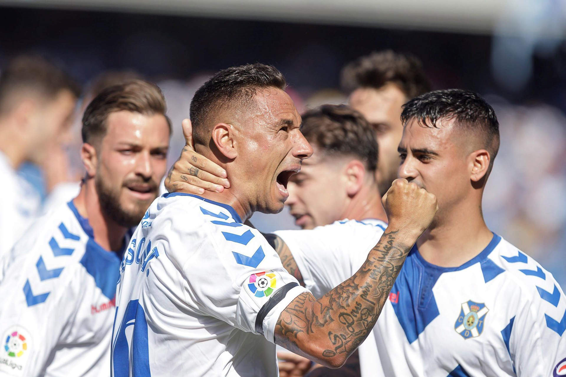 Suso Santana celebra un gol con la camiseta del CD Tenerife - Foto: La Provincia.